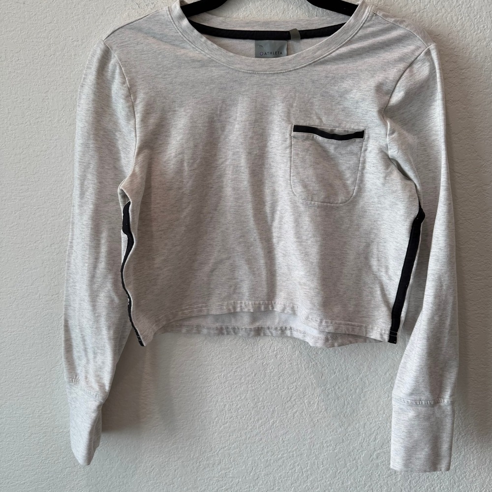 Athleta Womens Gray Heathered Cropped Long Sleeve Pocket Top Size M Activewear